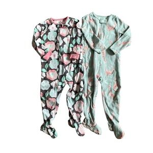 Floral and giraffe toddler girl fleece Onesie zip up pajamas size 3T colourful